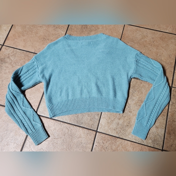 Aeropostale Blue V-Neck Cable Knit Sweater - Picture 2 of 3
